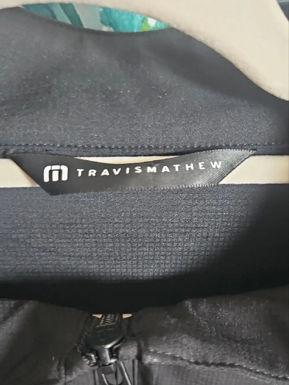 TravisMathew Wanderlust Black Half-Zip Pullover Las Vegas CC Logo - XL